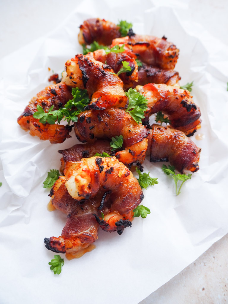Kæmperejer med bacon, honning og hvidløg